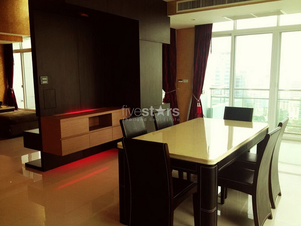4 bedroom Penthouse for rent close to BTS Nana Station