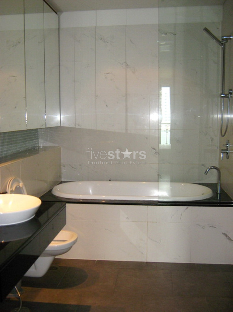 2 bedroom condo for rent conveniently located, photo 6