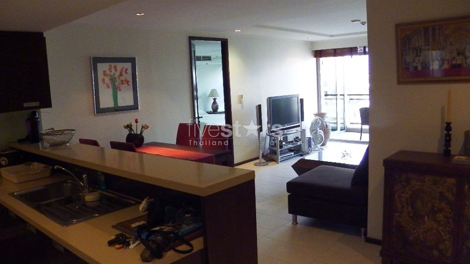 2-bedroom overlooking Pattaya Bay, photo 5