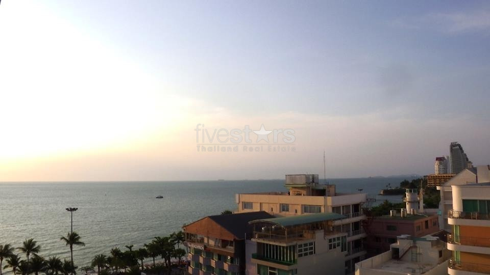 2-bedroom overlooking Pattaya Bay, photo 2