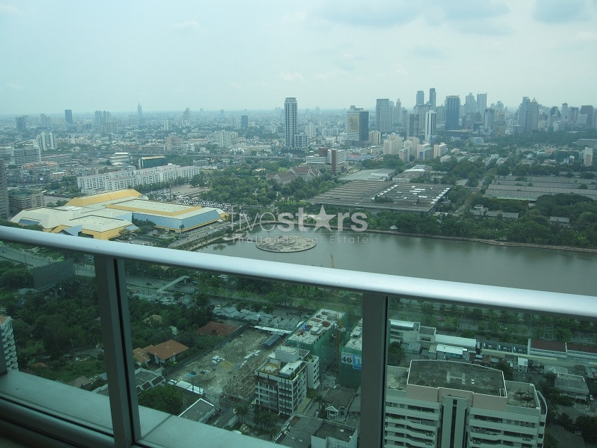 Appartement 3 chambres étage élevé proche BTS Asoke