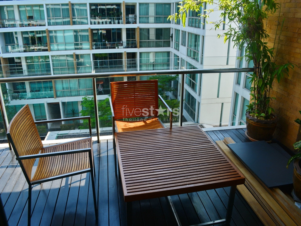 3-bedroom condo within a cozy development