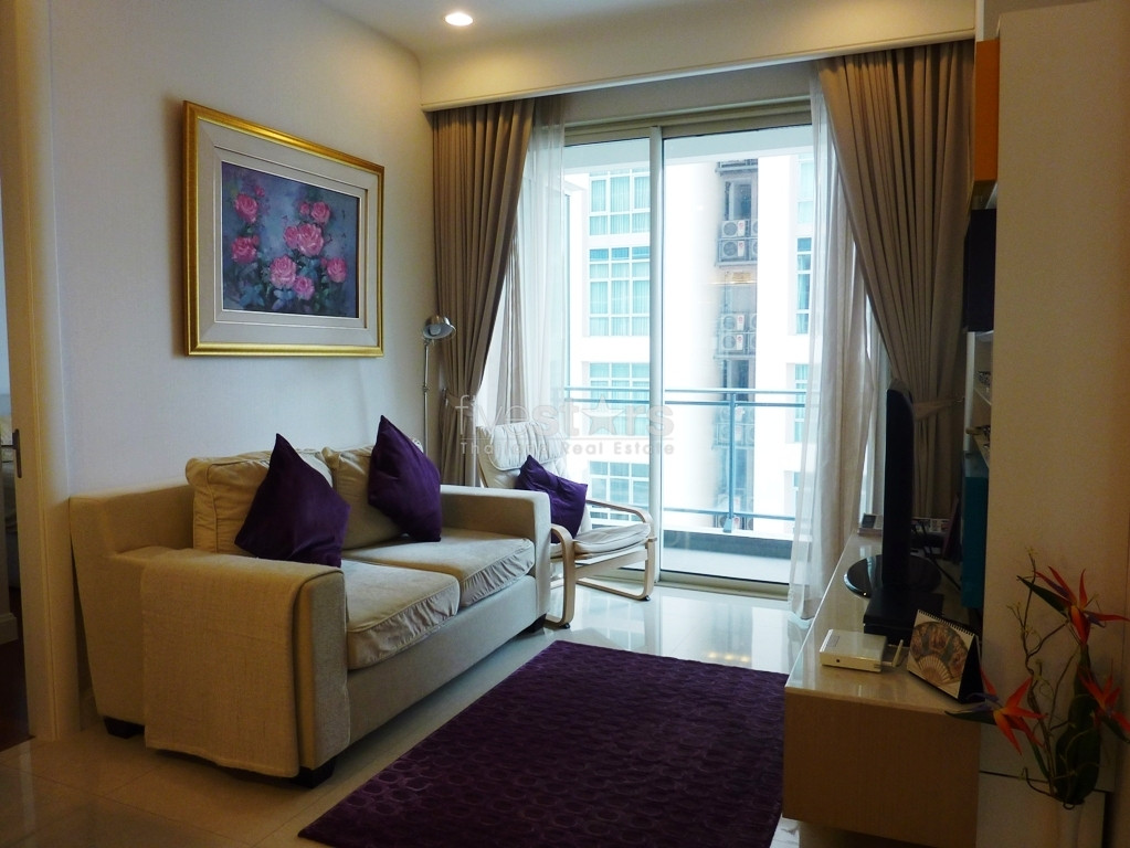 Elegant 2 Bedroom for Rent at  Langsuan, photo 3