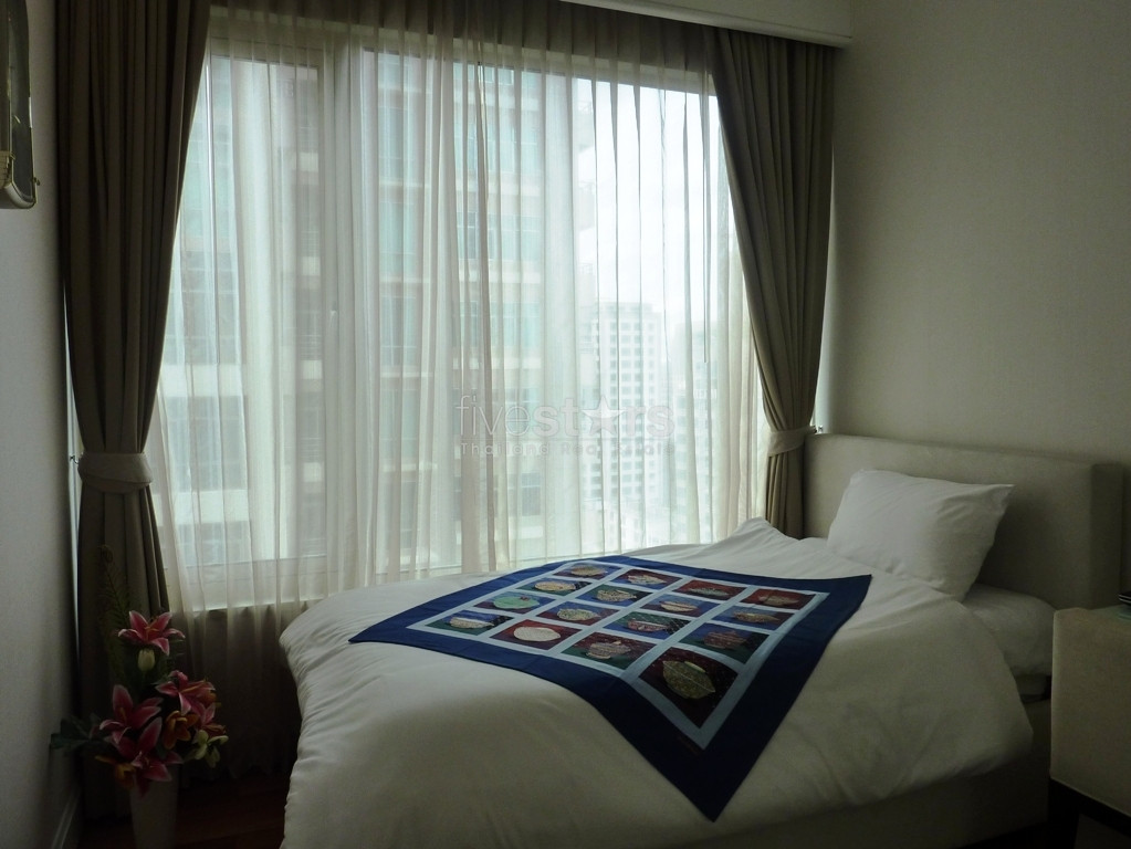 Elegant 2 Bedroom for Rent at  Langsuan, photo 4