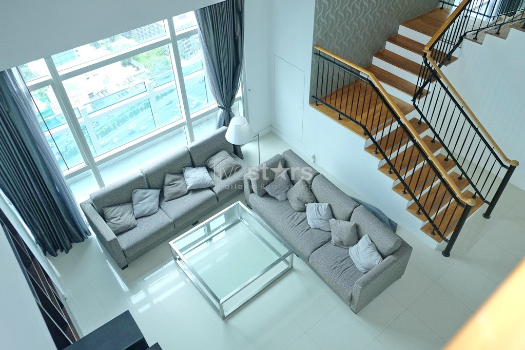 Superbe appartement duplex avec 3 chambres à louer proche BTS Ploenchit, photo 9
