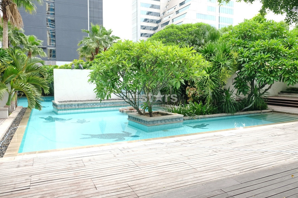 Superbe appartement duplex avec 3 chambres à louer proche BTS Ploenchit, photo 10