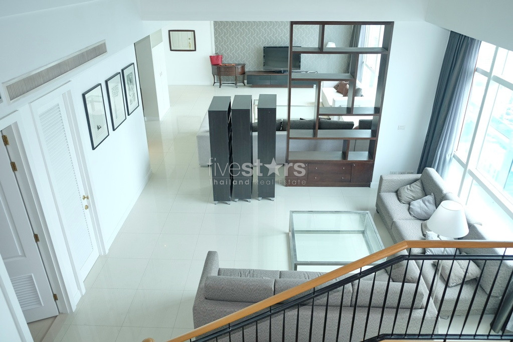 Superbe appartement duplex avec 3 chambres à louer proche BTS Ploenchit, photo 2