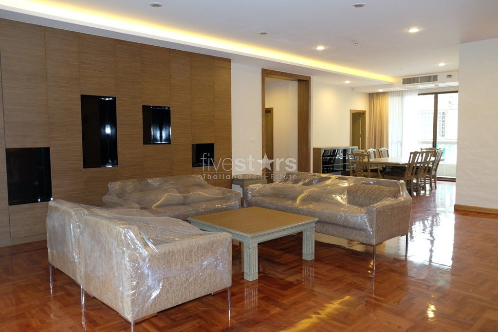 3 Bedroom Apartment for Rent with Maid Quarter, photo 3