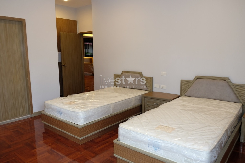 3 Bedroom Apartment for Rent with Maid Quarter, photo 6