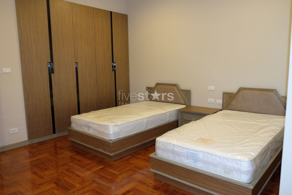 3 Bedroom Apartment for Rent with Maid Quarter, photo 7