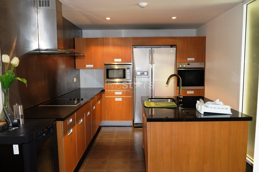 Belle copropriété de 2 chambres à louer à Thonglor, photo 8