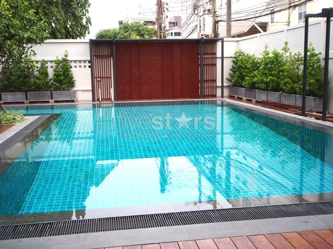 appartement spacieux avec 2 chambres proche Lumpini park