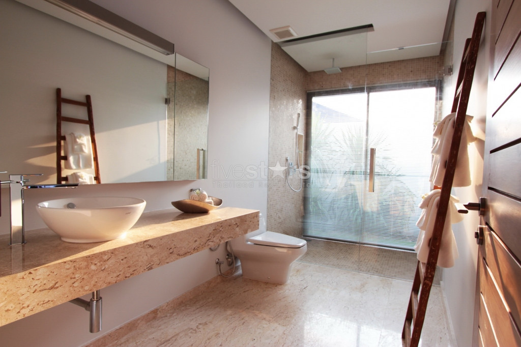 Villa haut-de-gamme 4-chambres proche de la plage de Layan, photo 10