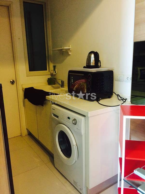 1-bedroom tastefully designed unit with city views, photo 8