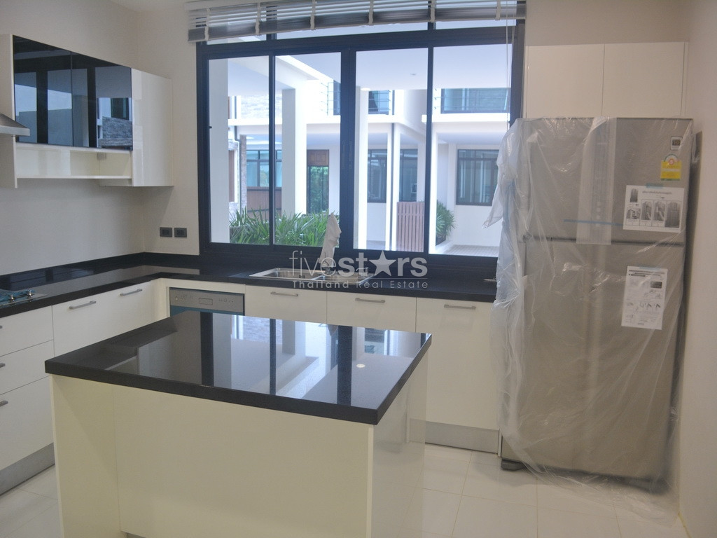 Maison 4 chambres proche parc Benjasiri, BTS Phromphong et mall Emporium, photo 5