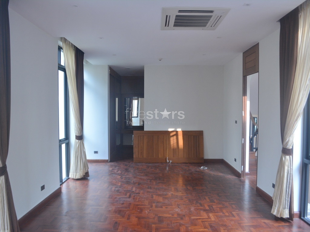 Maison 4 chambres proche parc Benjasiri, BTS Phromphong et mall Emporium, photo 6