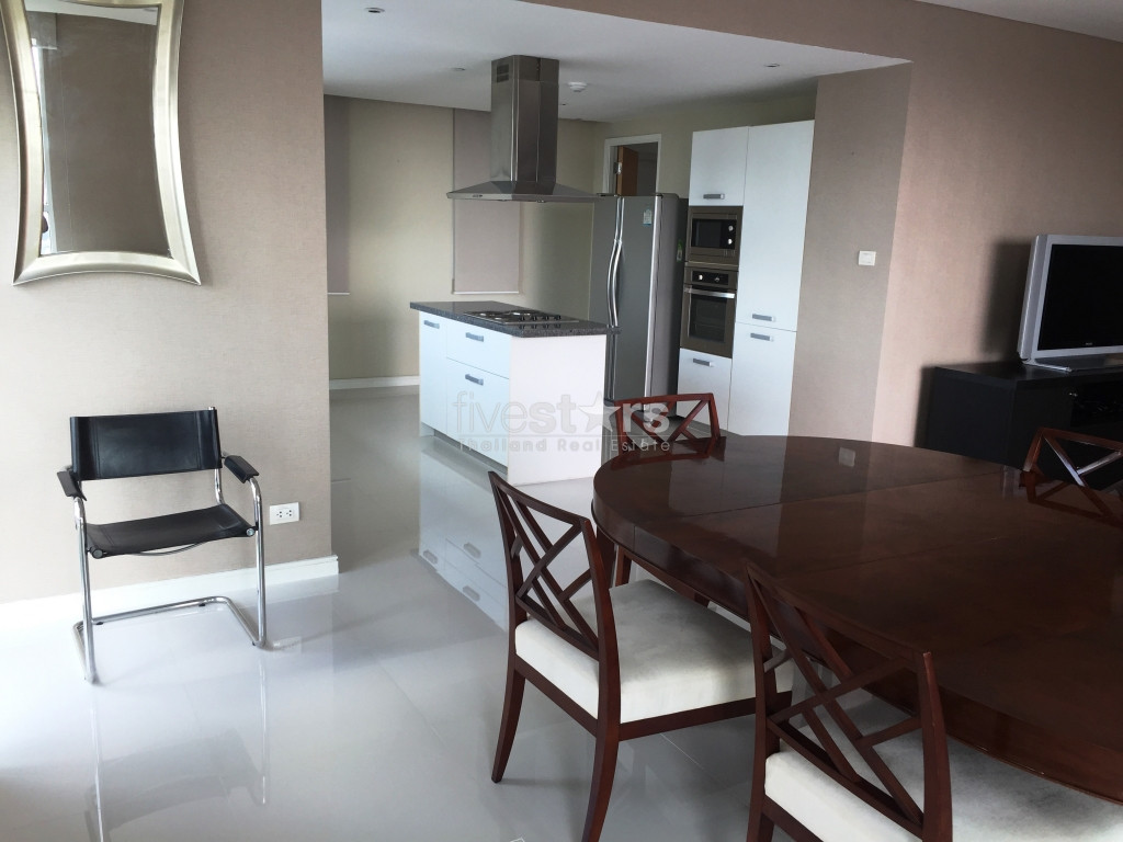 3-bedroom high floor unit close to BTS Ekamai, photo 3