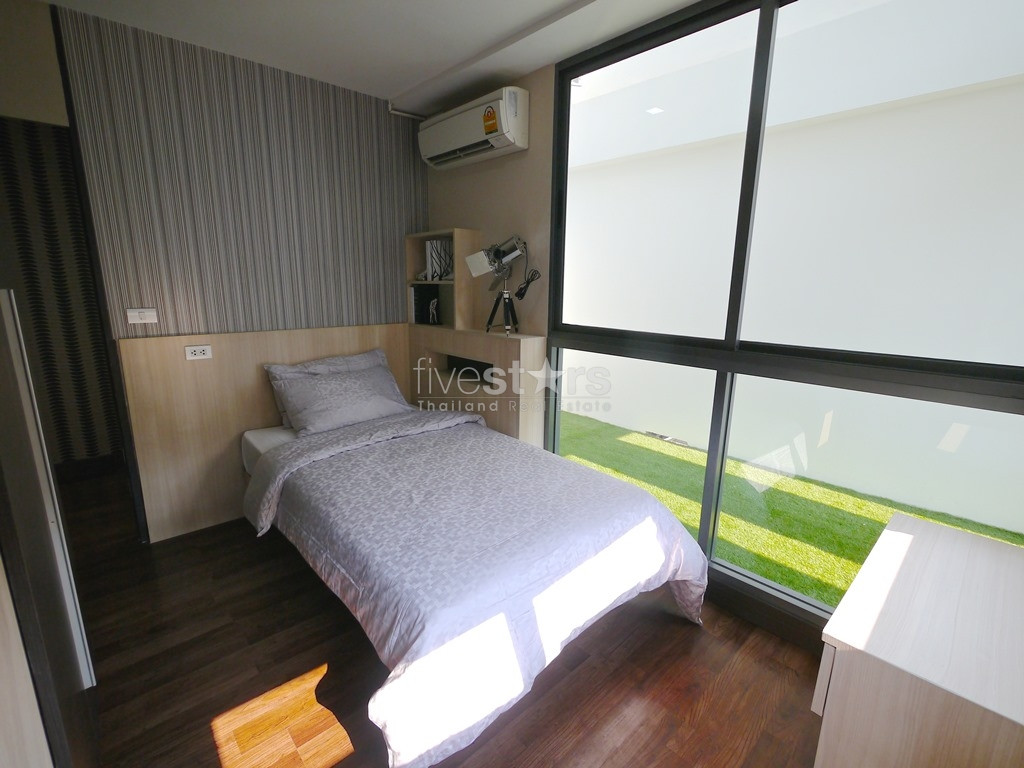 2 bedroom brand new for rent close to BTS Phrakhanong Station, photo 2