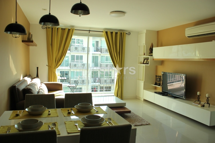 2 Bedroom nice decorate condo for rent close to BTS Thonglor Station