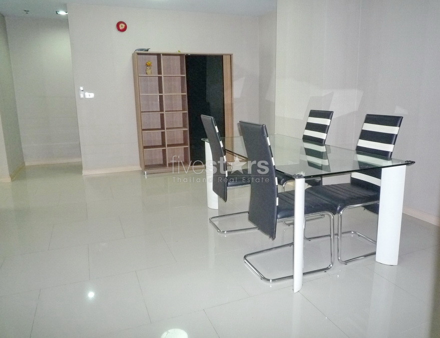 Grand appartement 2 chambres proche BTS Phromphong, photo 4