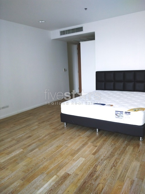 3-bedroom high floor apartment for rent close to BTS Chitlom, photo 4