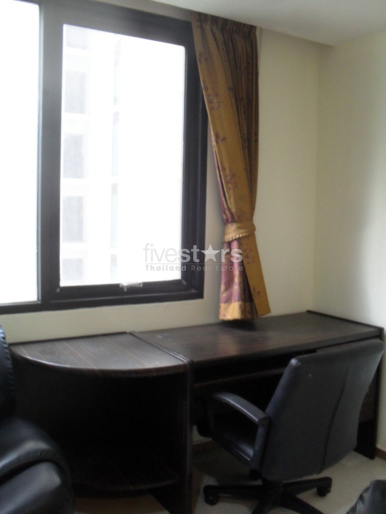 2 bedrooms with nice view in the mid of Rajdamri road., photo 9