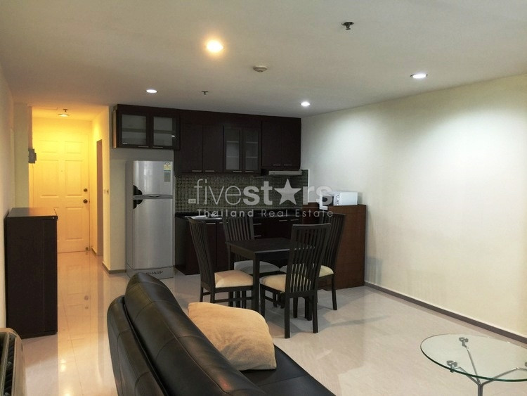 2 bedrooms with nice view in the mid of Rajdamri road., photo 4