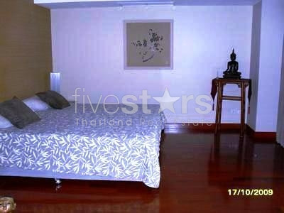 A beautiful duplex 3 bedroom apartment with traditional touches, photo 6