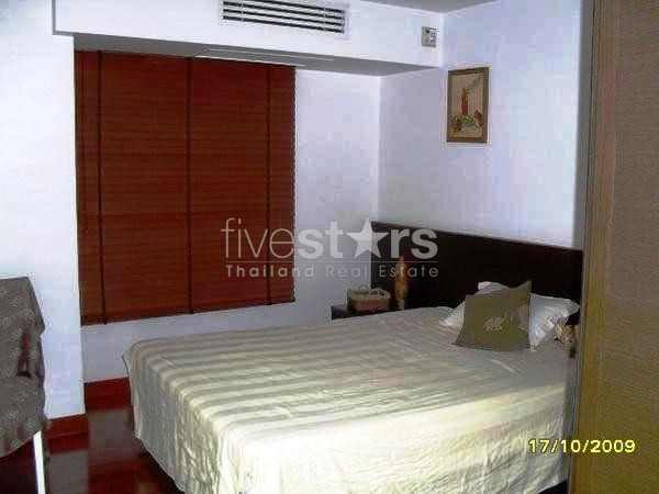 A beautiful duplex 3 bedroom apartment with traditional touches, photo 7