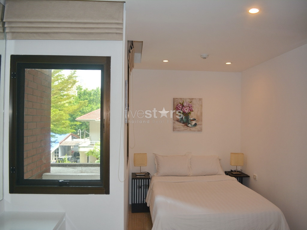 3-bedroom condo in a nice low rise residence close to BTS Ekamai, photo 7