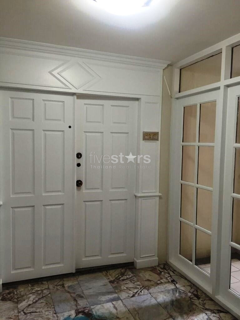 4 bedroom spacious & newly renovated for rent near BTS Ekamai, photo 9