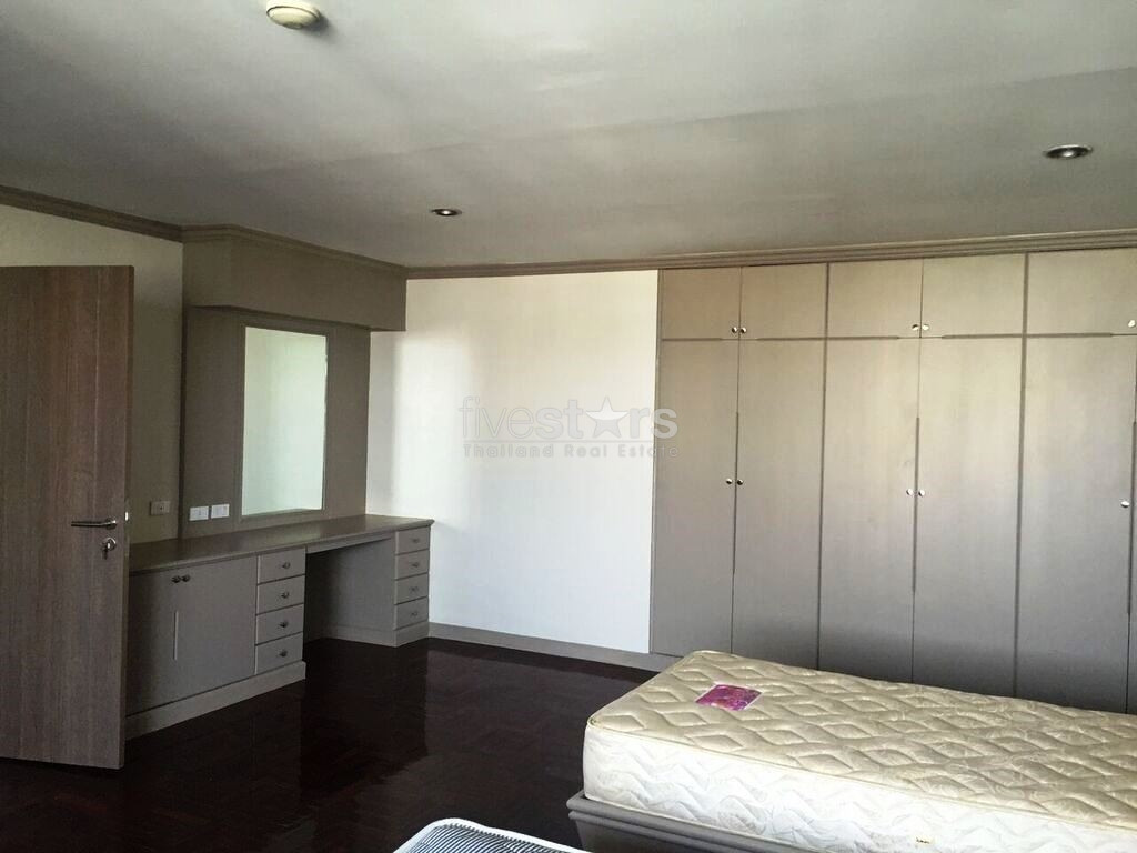4 bedroom spacious & newly renovated for rent near BTS Ekamai, photo 6