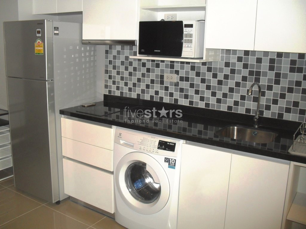Newly-renovated 2-bedroom apartment, photo 3