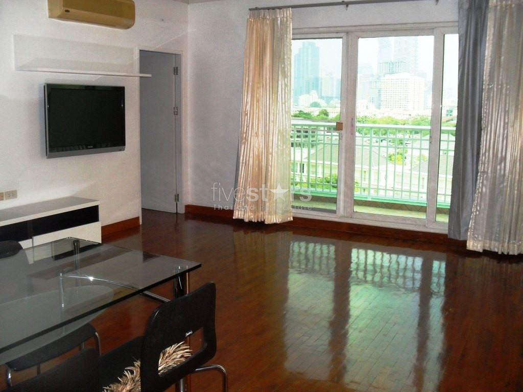 4 bedroom apartment in peaceful location of Sathorn, photo 2