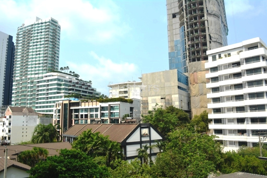 Well styled and curated 3 bedroom apartment near Thonglor BTS station, photo 9