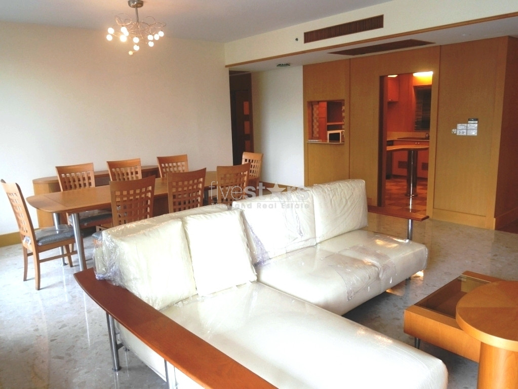A 2 bedroom condominium in ultimate location of Ploenchit Road