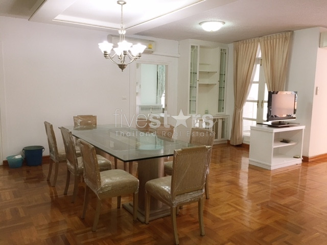 3 Bedrooms spacious for rent close to Chidlom BTS stations, photo 4