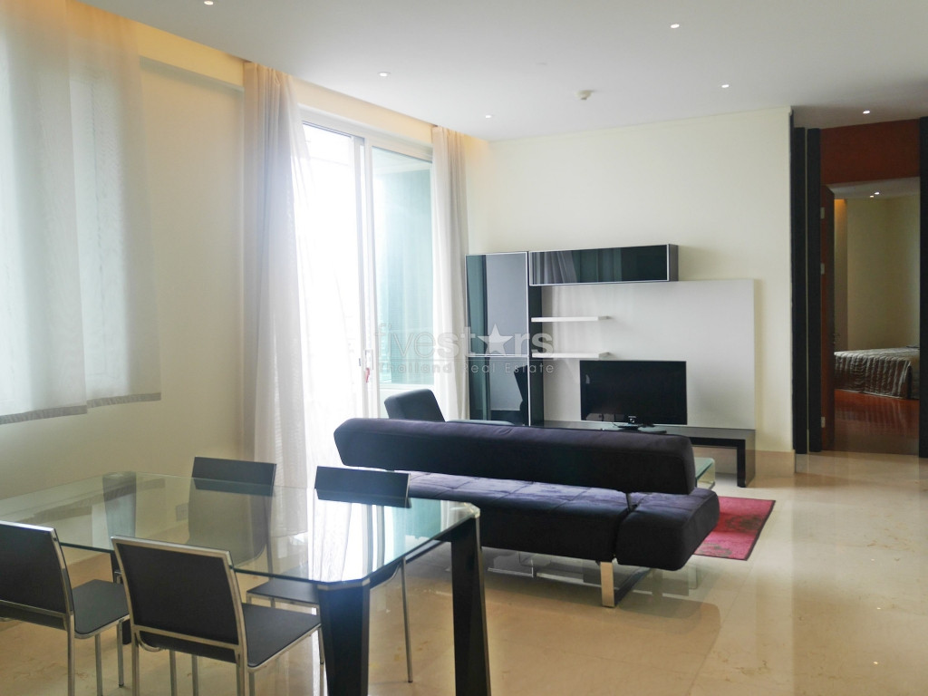 2 bedroom condominium for sale close to Chong Nonsi BTS station, photo 2