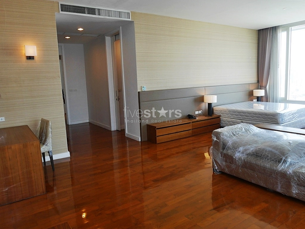 Appartement de luxe de 4 + 1 chambres dans un quartier pratique à proximité de la station Phrom Phong BTS, photo 3