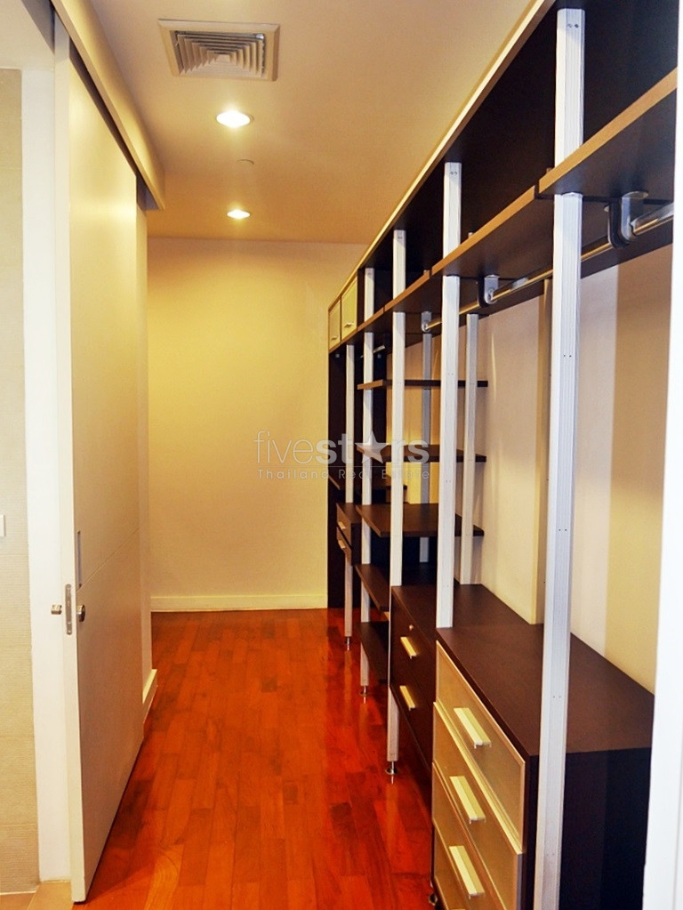 Appartement de luxe de 4 + 1 chambres dans un quartier pratique à proximité de la station Phrom Phong BTS, photo 5