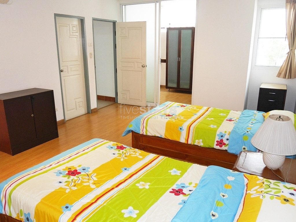 3 bedroom apartment close to Phrom Phong BTS station, photo 8
