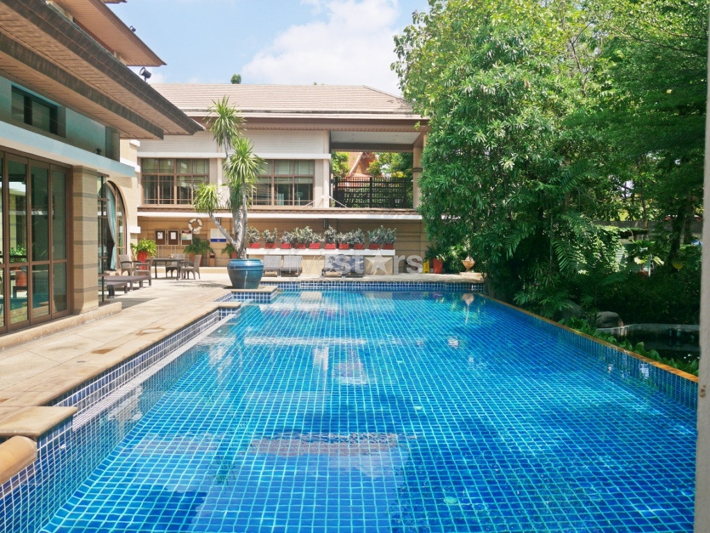 villa 4 chambres proche BTS Phrakanong, photo 10