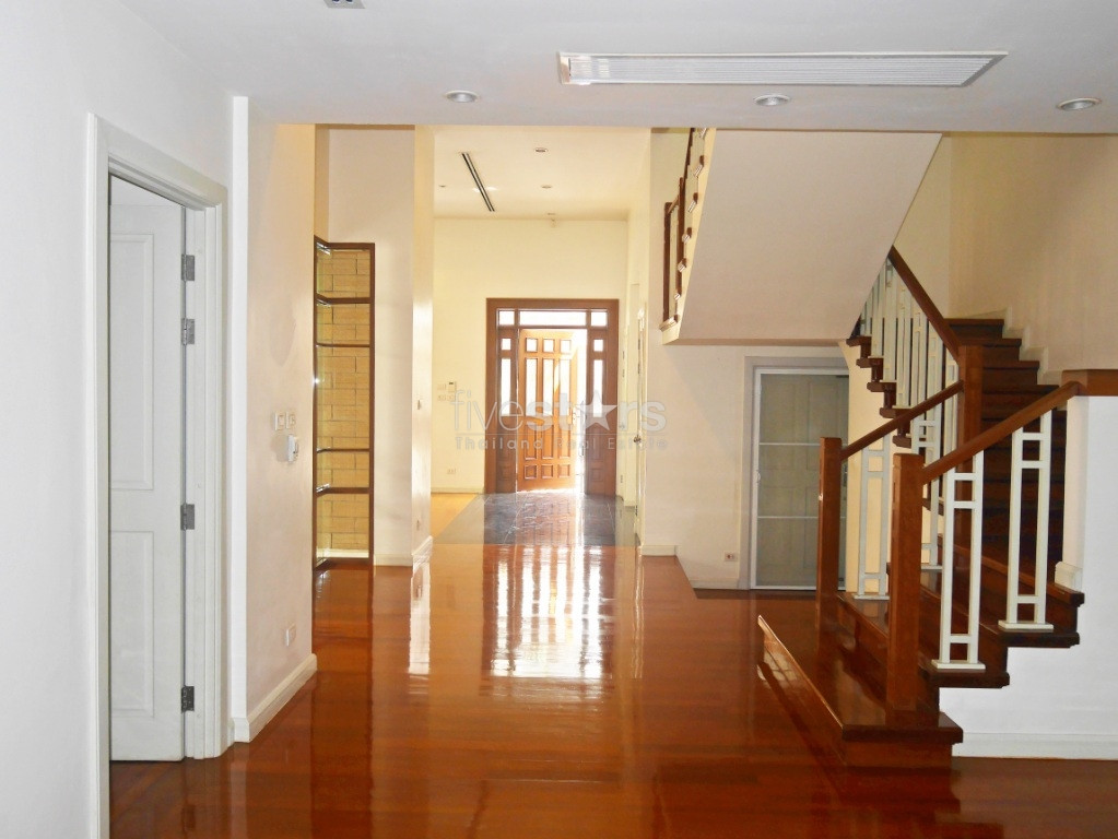 villa 4 chambres proche BTS Phrakanong, photo 2