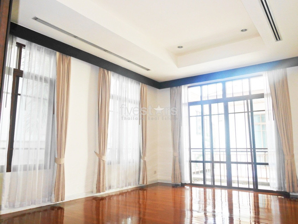 villa 4 chambres proche BTS Phrakanong, photo 6