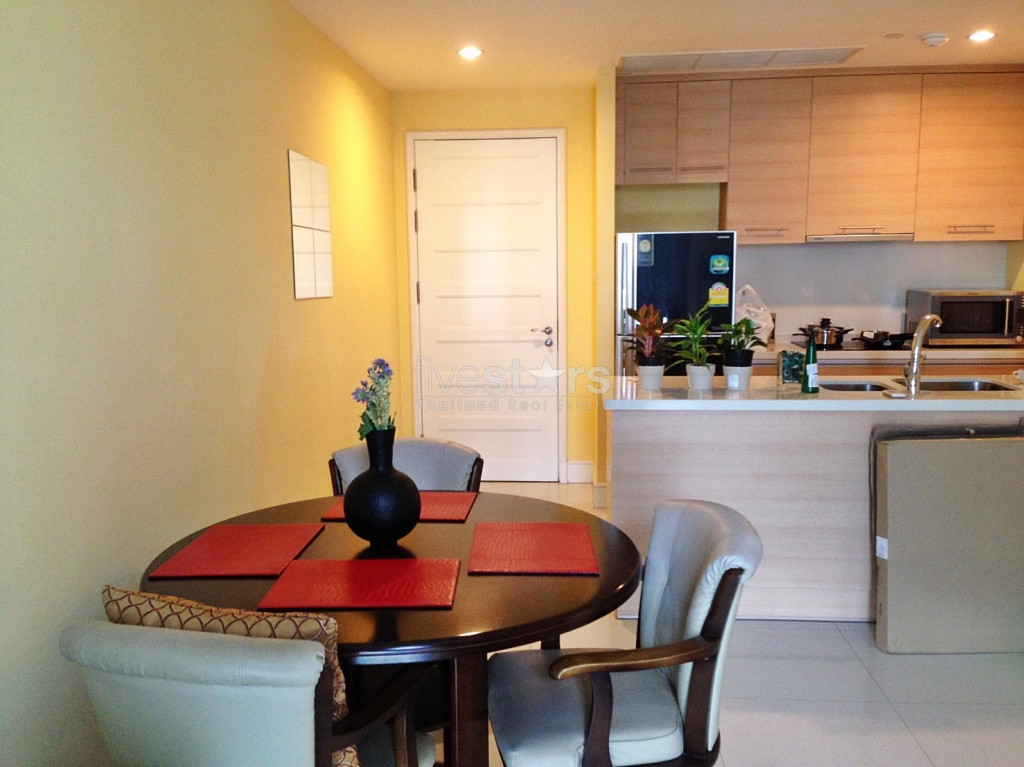 Beautiful 2 bedroom apartment close to Benjasiri Park