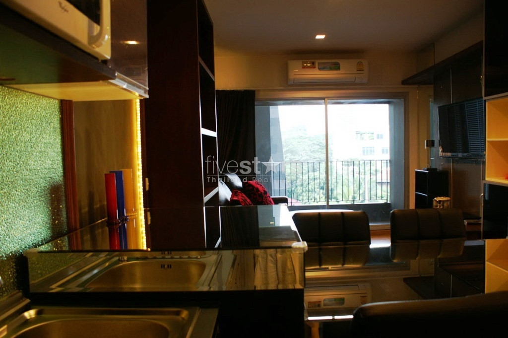 2-bedroom low rise condo for rent close to Phromphong BTS station, photo 3