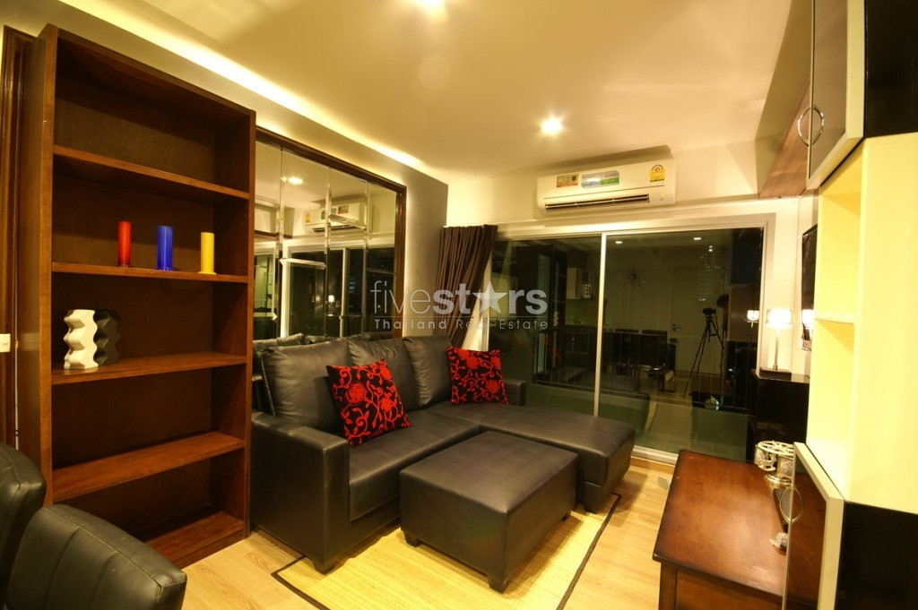 2-bedroom low rise condo for rent close to Phromphong BTS station