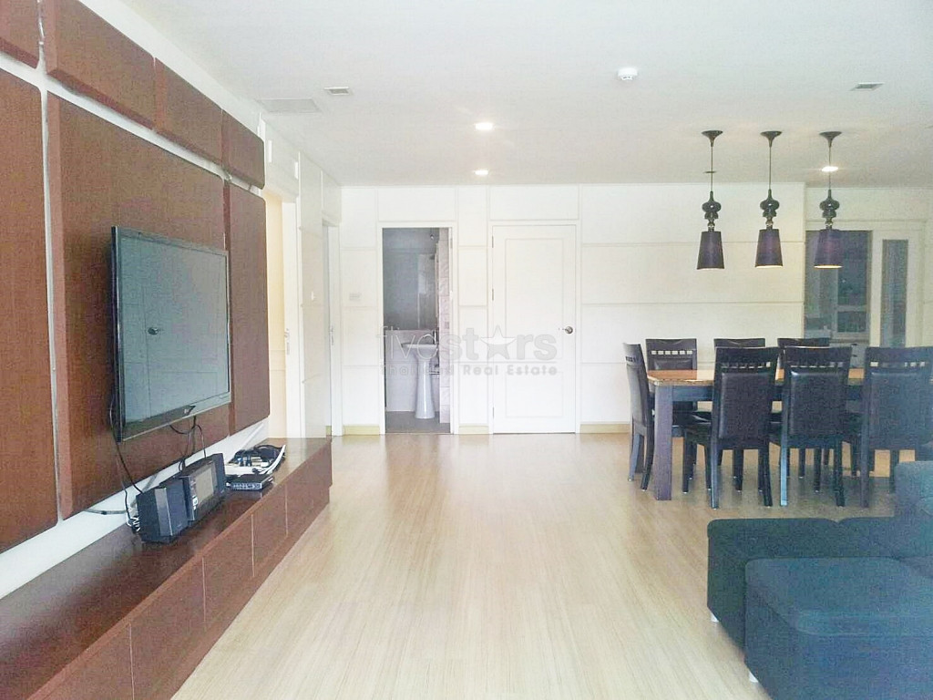 Functional 3 bedroom apartment near Phrom Phong BTS station, photo 2