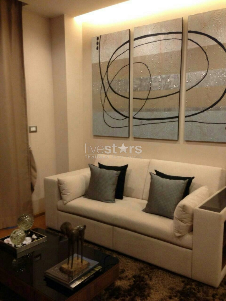 1 bedroom luxury condo for rent close to Chongnonsi BTS station