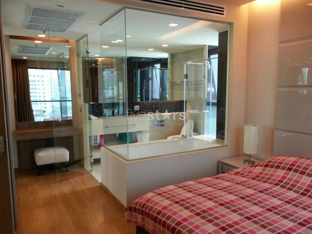 2 bedroom condo for rent close to Chongnonsi BTS station, photo 2